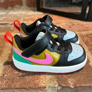 Nike Jordans kids size 7C like new